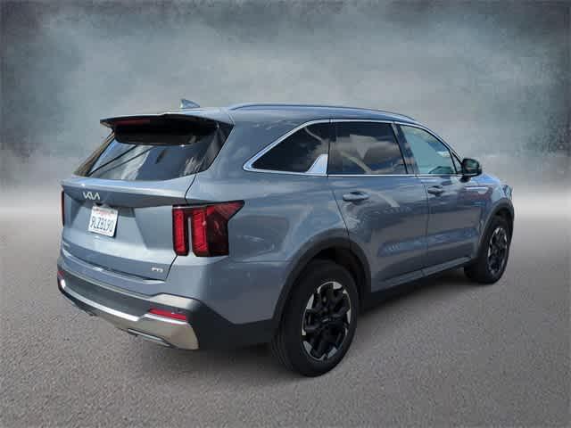used 2024 Kia Sorento car, priced at $30,099