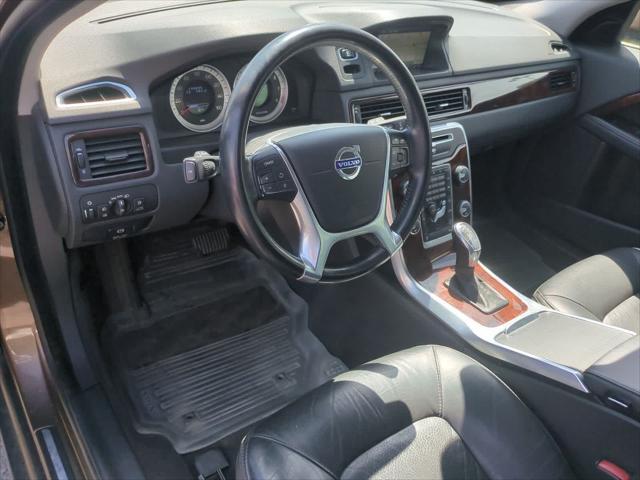 used 2013 Volvo XC70 car, priced at $7,249