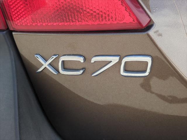 used 2013 Volvo XC70 car, priced at $7,249