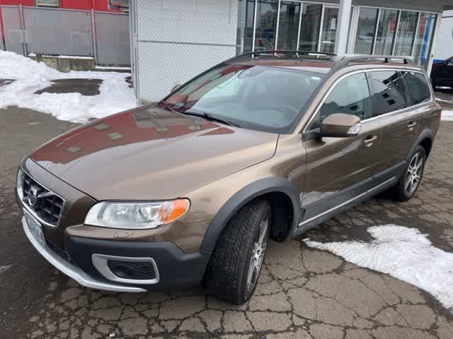 used 2013 Volvo XC70 car, priced at $7,491