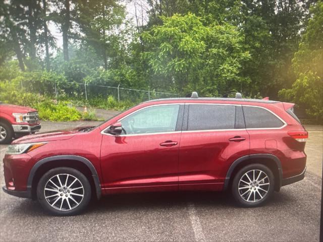 used 2017 Toyota Highlander car, priced at $23,903
