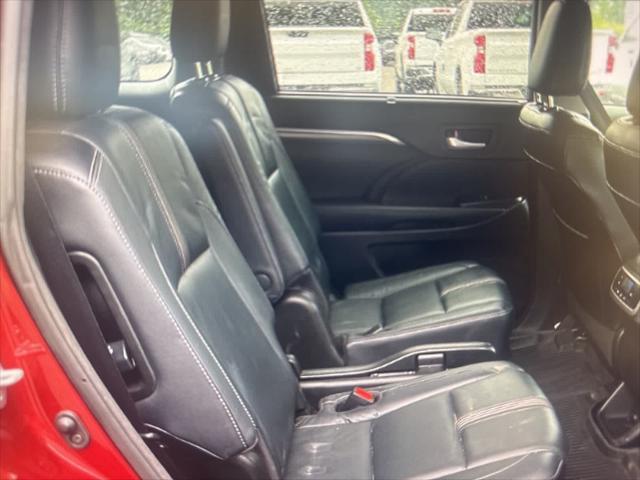 used 2017 Toyota Highlander car, priced at $23,903