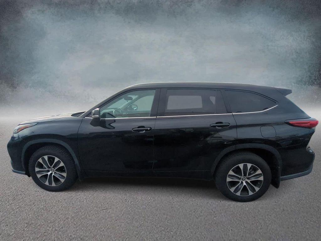 used 2021 Toyota Highlander car, priced at $28,939