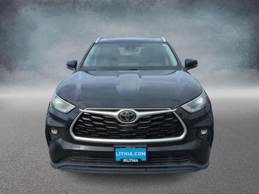 used 2021 Toyota Highlander car, priced at $28,939