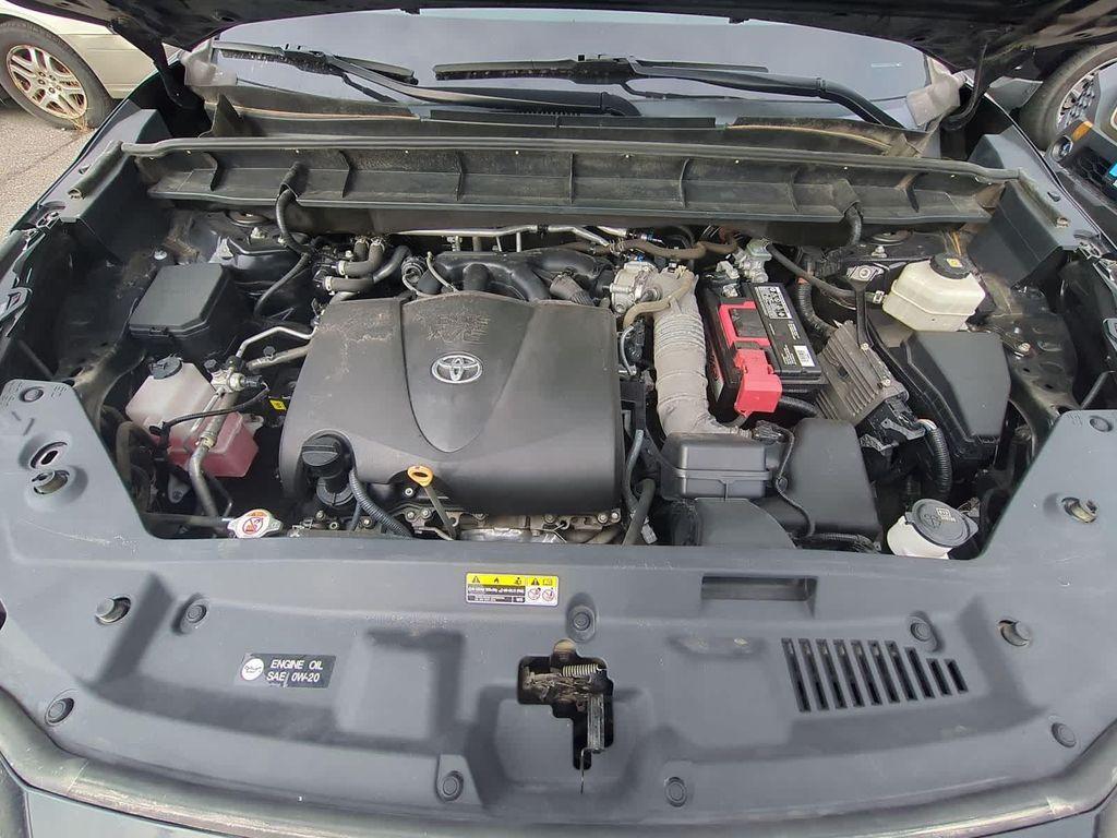 used 2021 Toyota Highlander car, priced at $28,939