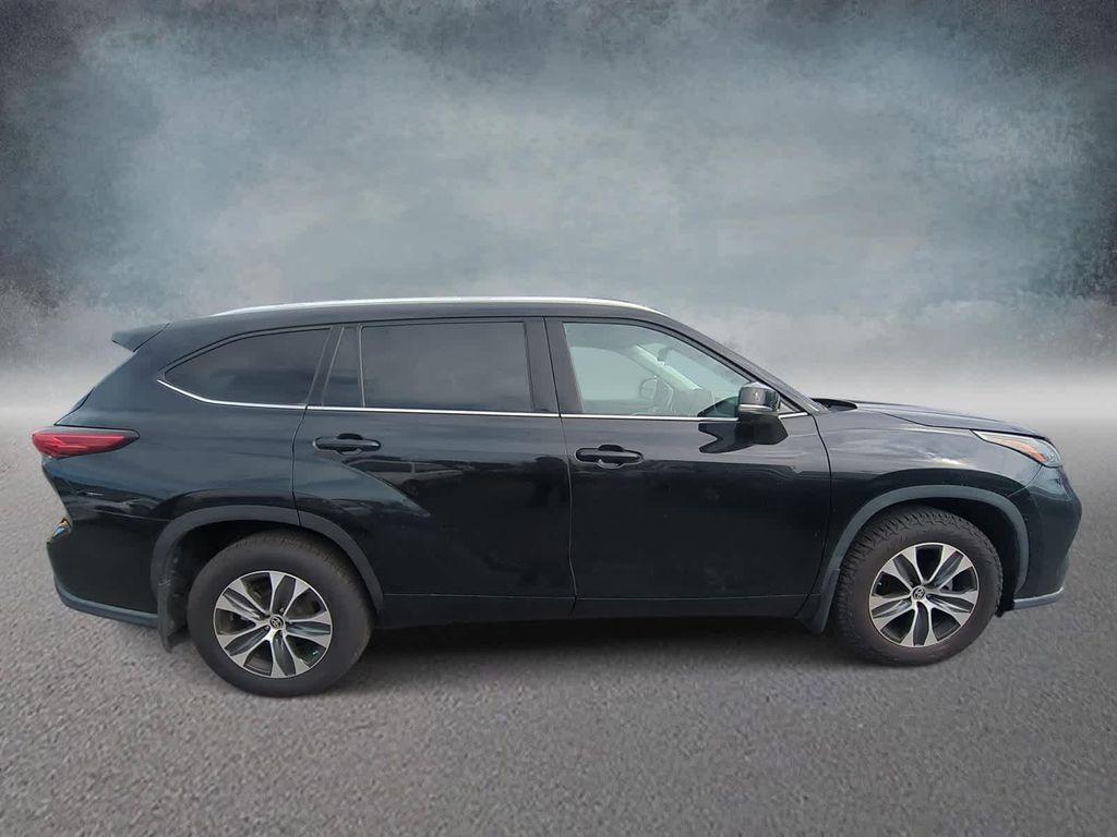 used 2021 Toyota Highlander car, priced at $28,939