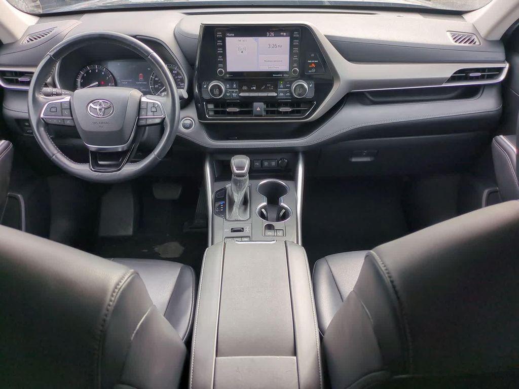 used 2021 Toyota Highlander car, priced at $28,939