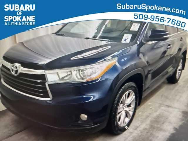 used 2015 Toyota Highlander car, priced at $21,940