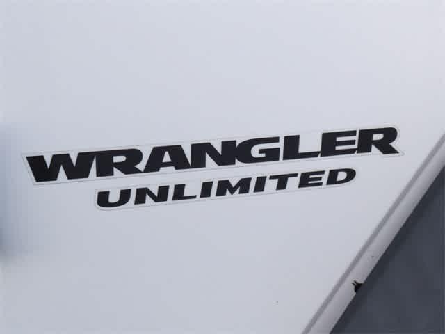 used 2015 Jeep Wrangler Unlimited car, priced at $17,499