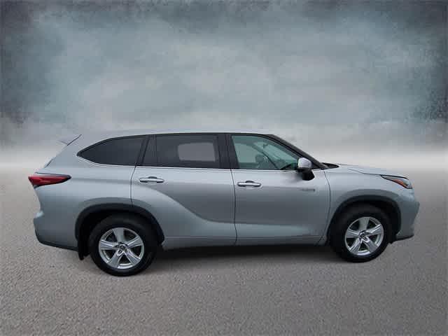 used 2021 Toyota Highlander Hybrid car, priced at $31,240