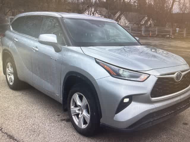 used 2021 Toyota Highlander Hybrid car, priced at $31,495