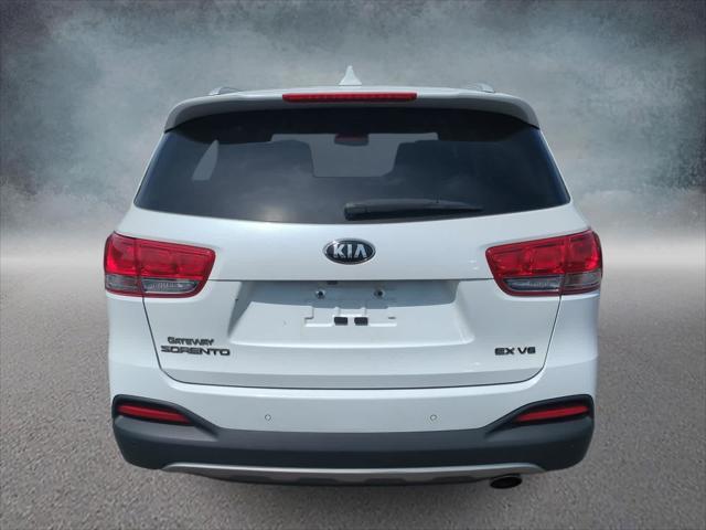 used 2016 Kia Sorento car, priced at $9,142