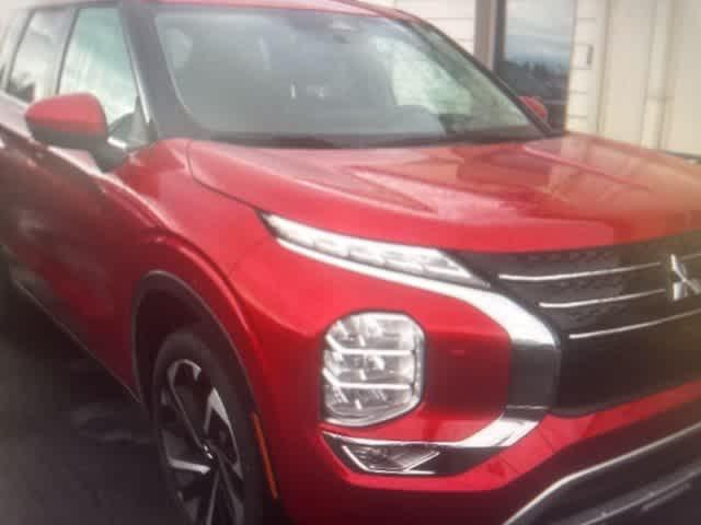 used 2024 Mitsubishi Outlander car, priced at $26,399
