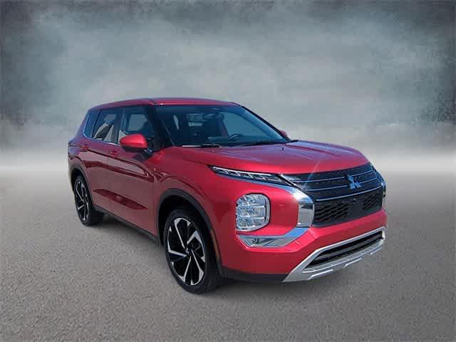 used 2024 Mitsubishi Outlander car, priced at $26,141