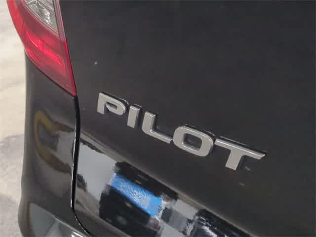 used 2022 Honda Pilot car, priced at $27,299