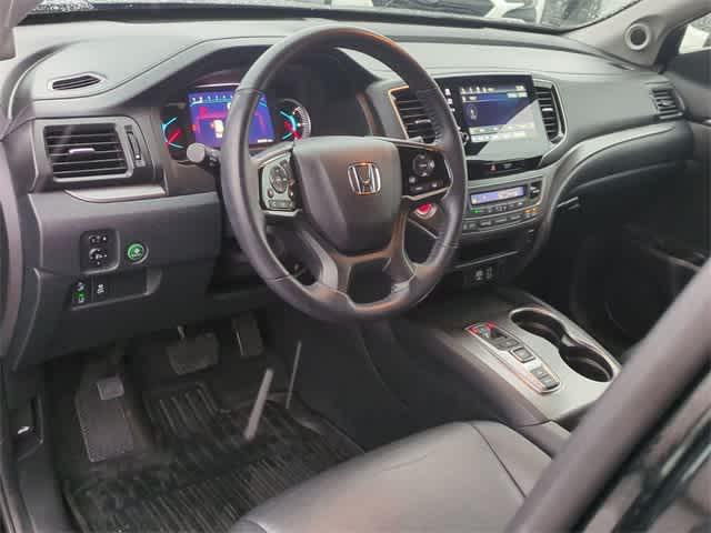 used 2022 Honda Pilot car, priced at $31,995