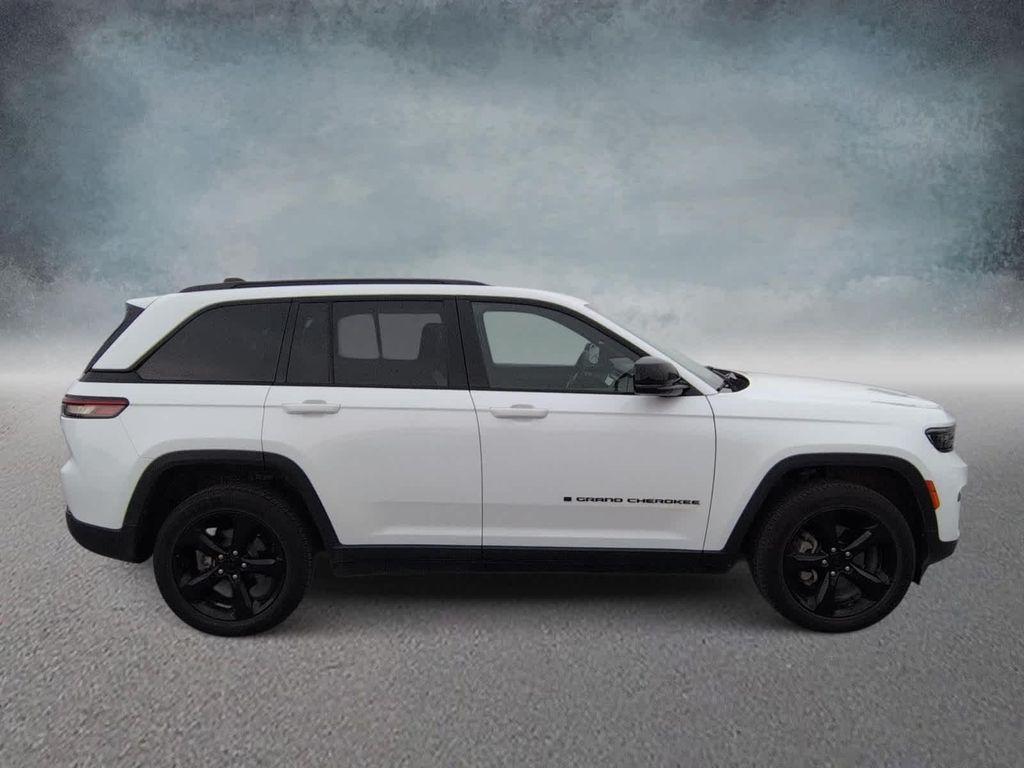 used 2023 Jeep Grand Cherokee car, priced at $28,350