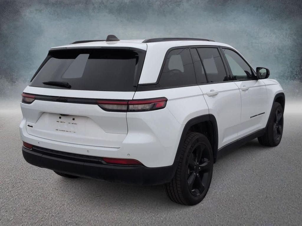 used 2023 Jeep Grand Cherokee car, priced at $28,350