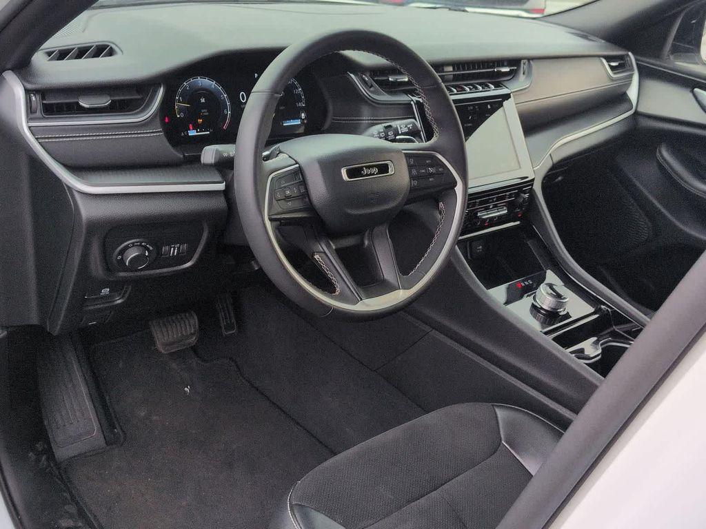 used 2023 Jeep Grand Cherokee car, priced at $28,350