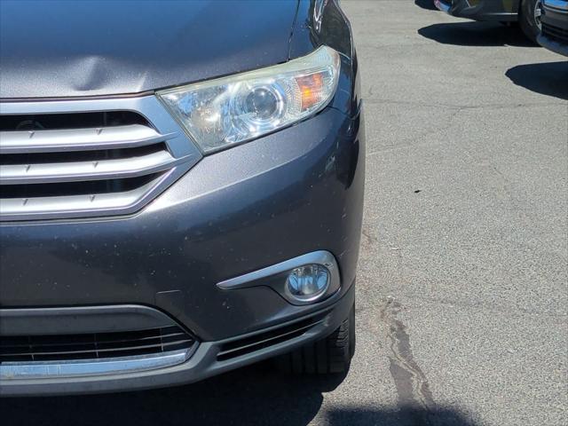 used 2013 Toyota Highlander car, priced at $7,649
