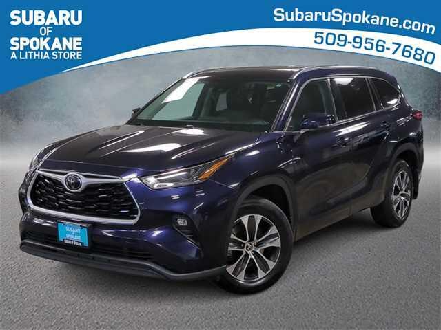 used 2021 Toyota Highlander car, priced at $31,249