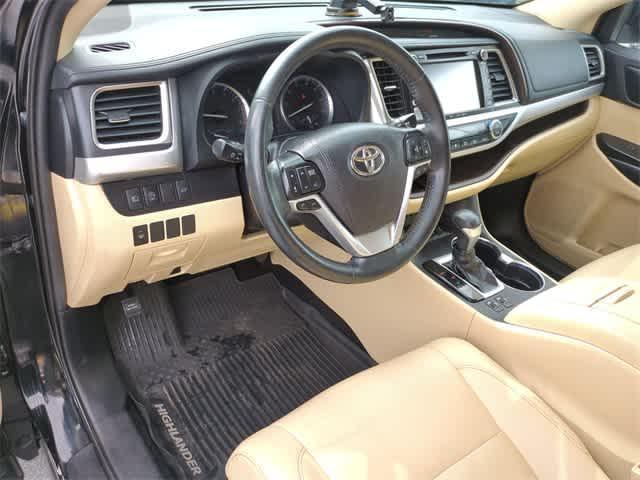 used 2019 Toyota Highlander car, priced at $29,300