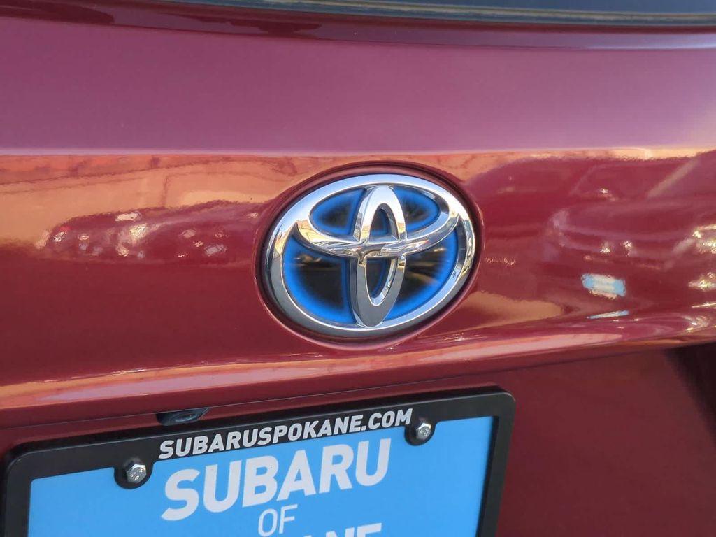 used 2023 Toyota Highlander Hybrid car, priced at $35,214