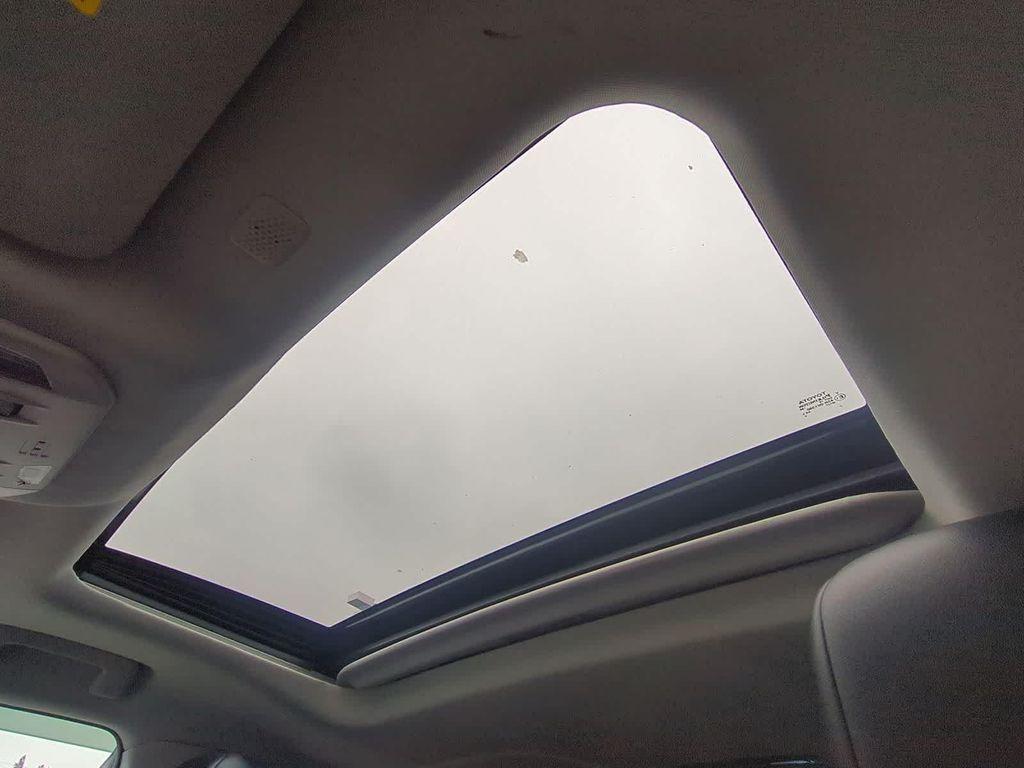 used 2022 Toyota Highlander car, priced at $31,991