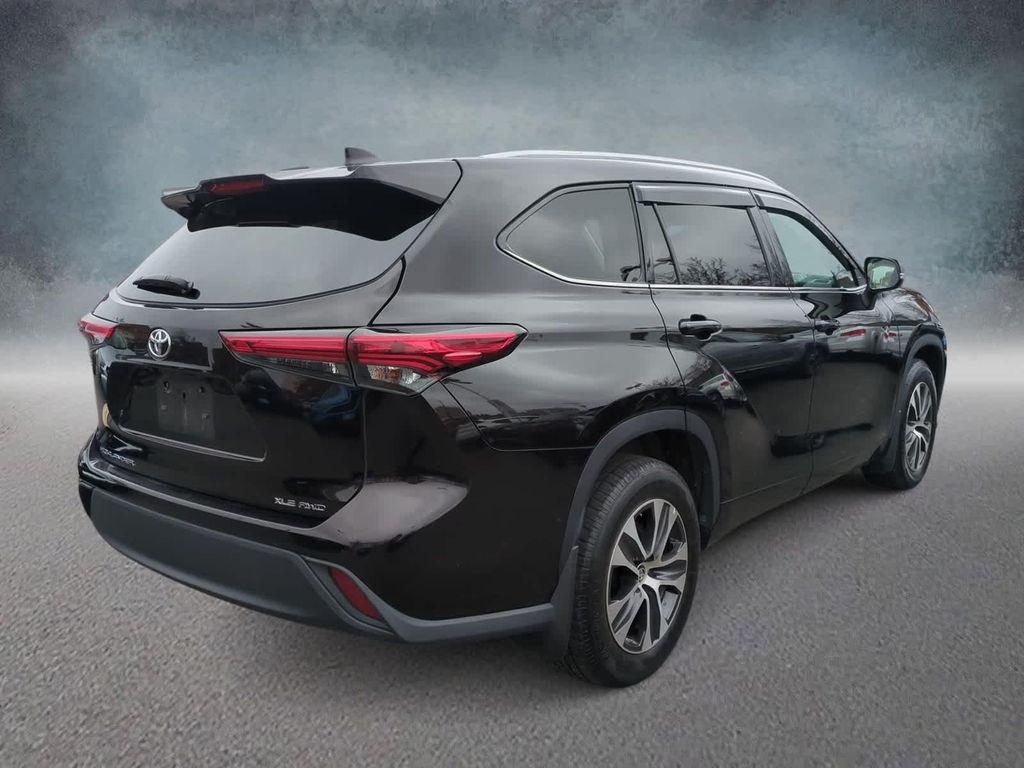 used 2022 Toyota Highlander car, priced at $31,991