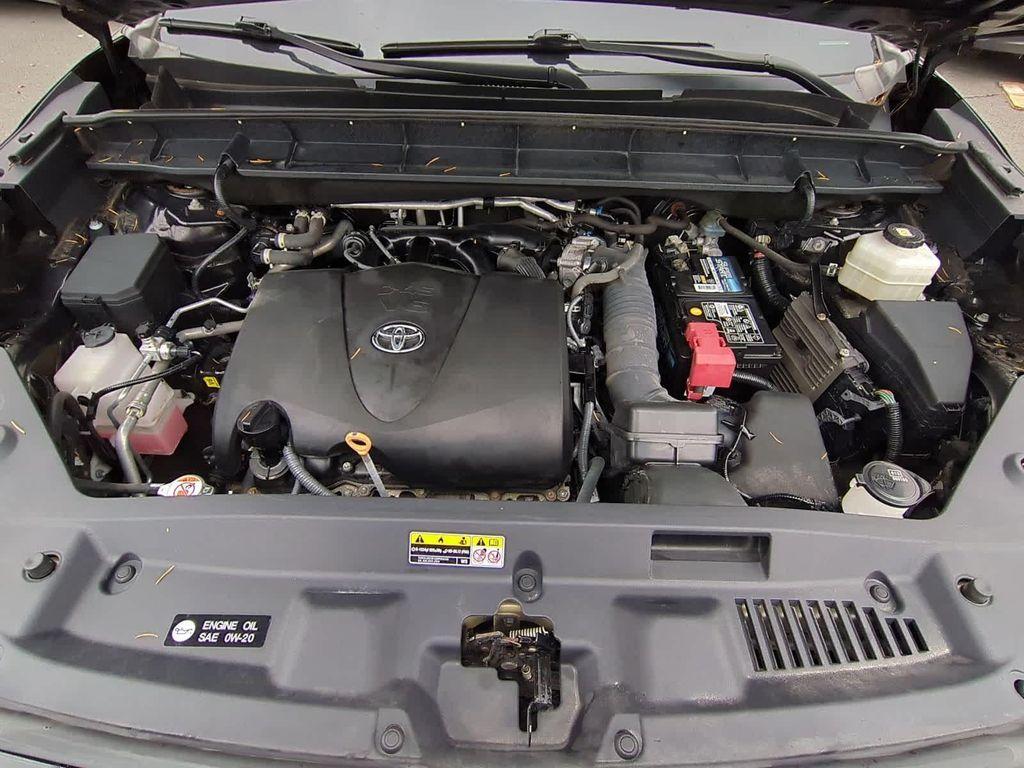 used 2022 Toyota Highlander car, priced at $31,991