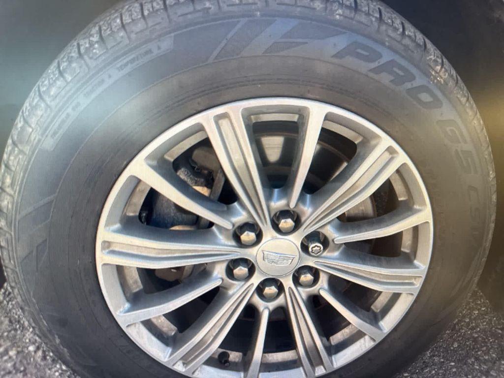 used 2019 Cadillac XT5 car, priced at $17,628