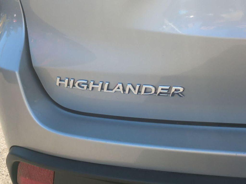 used 2019 Toyota Highlander car, priced at $22,999