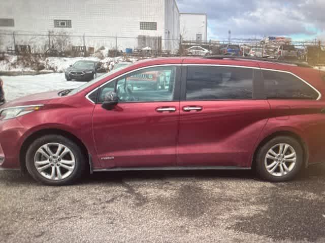 used 2021 Toyota Sienna car, priced at $43,850