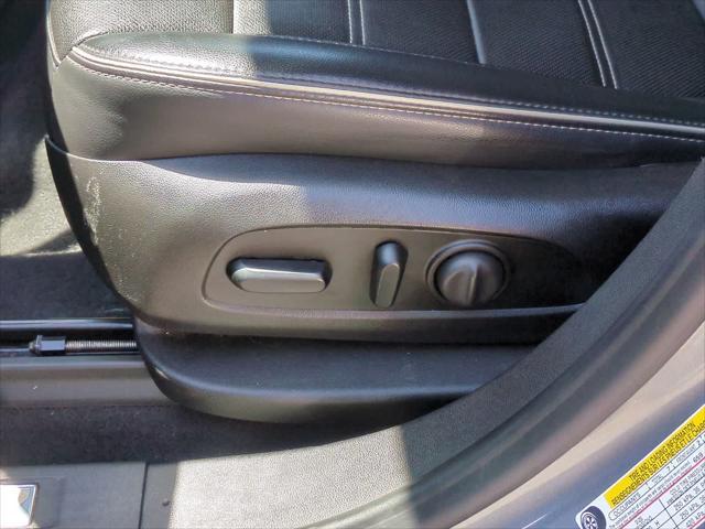 used 2021 GMC Acadia car, priced at $25,102