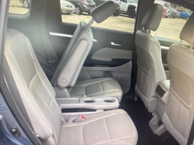 used 2017 Toyota Highlander car, priced at $23,589