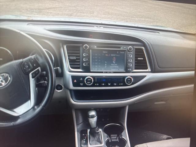 used 2017 Toyota Highlander car, priced at $23,589