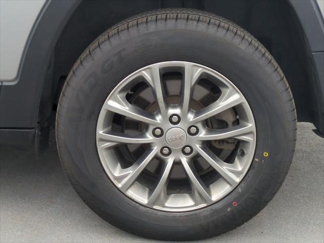 used 2020 Jeep Cherokee car, priced at $17,991