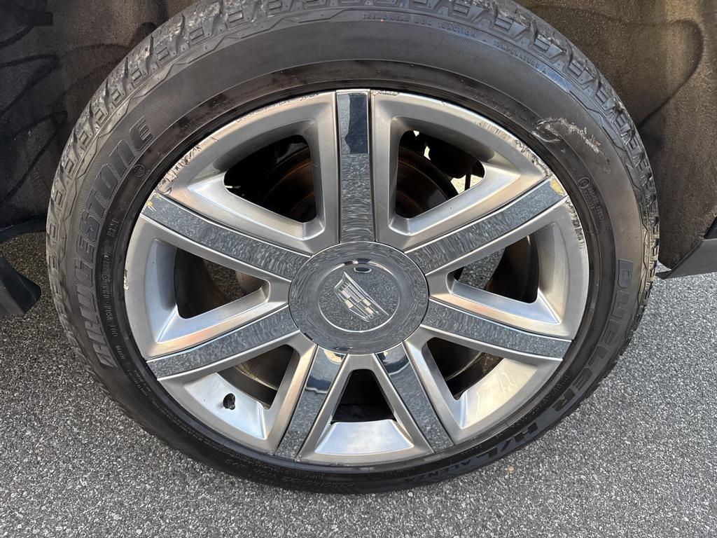 used 2019 Cadillac Escalade ESV car, priced at $23,900