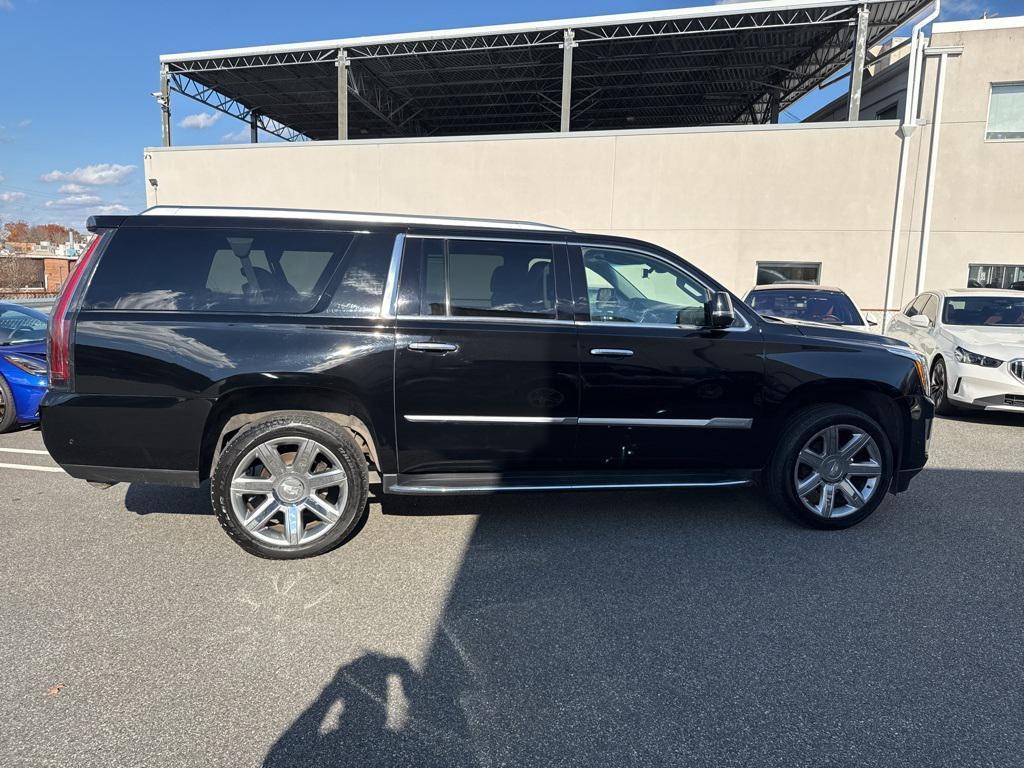 used 2019 Cadillac Escalade ESV car, priced at $23,900
