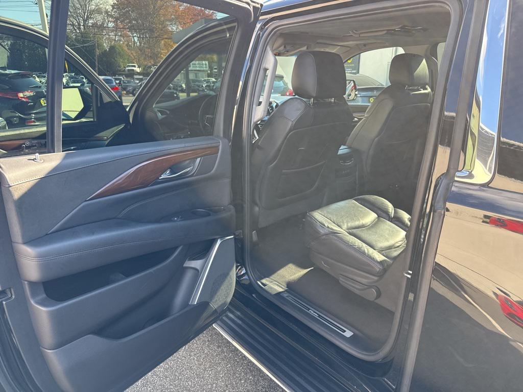 used 2019 Cadillac Escalade ESV car, priced at $23,900