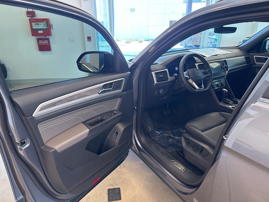 used 2022 Volkswagen Atlas Cross Sport car, priced at $26,500