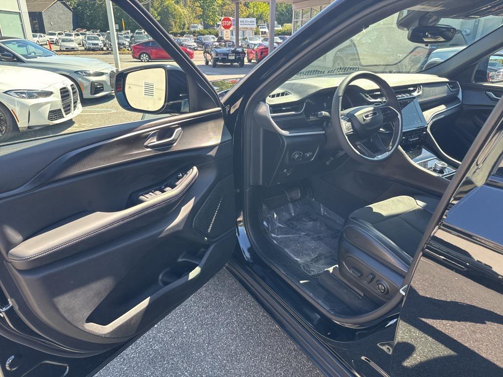 used 2023 Jeep Grand Cherokee car, priced at $35,500