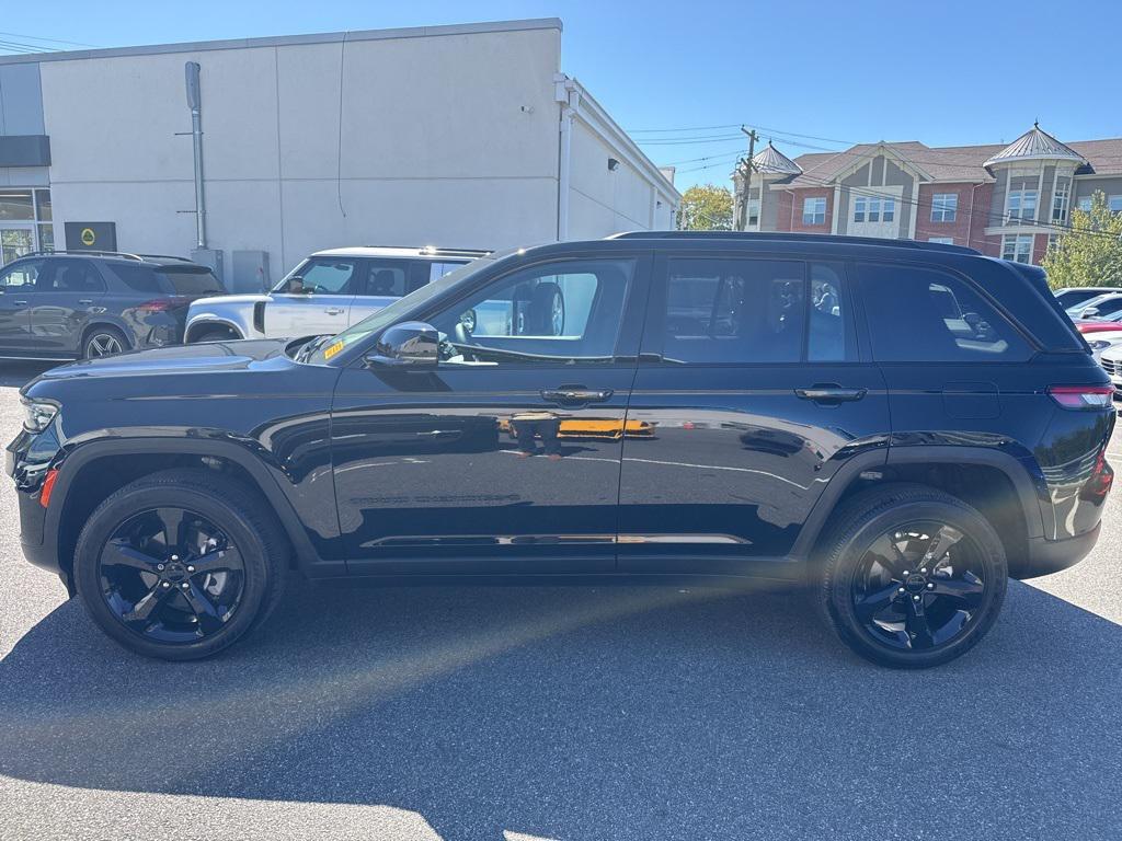 used 2023 Jeep Grand Cherokee car, priced at $35,500