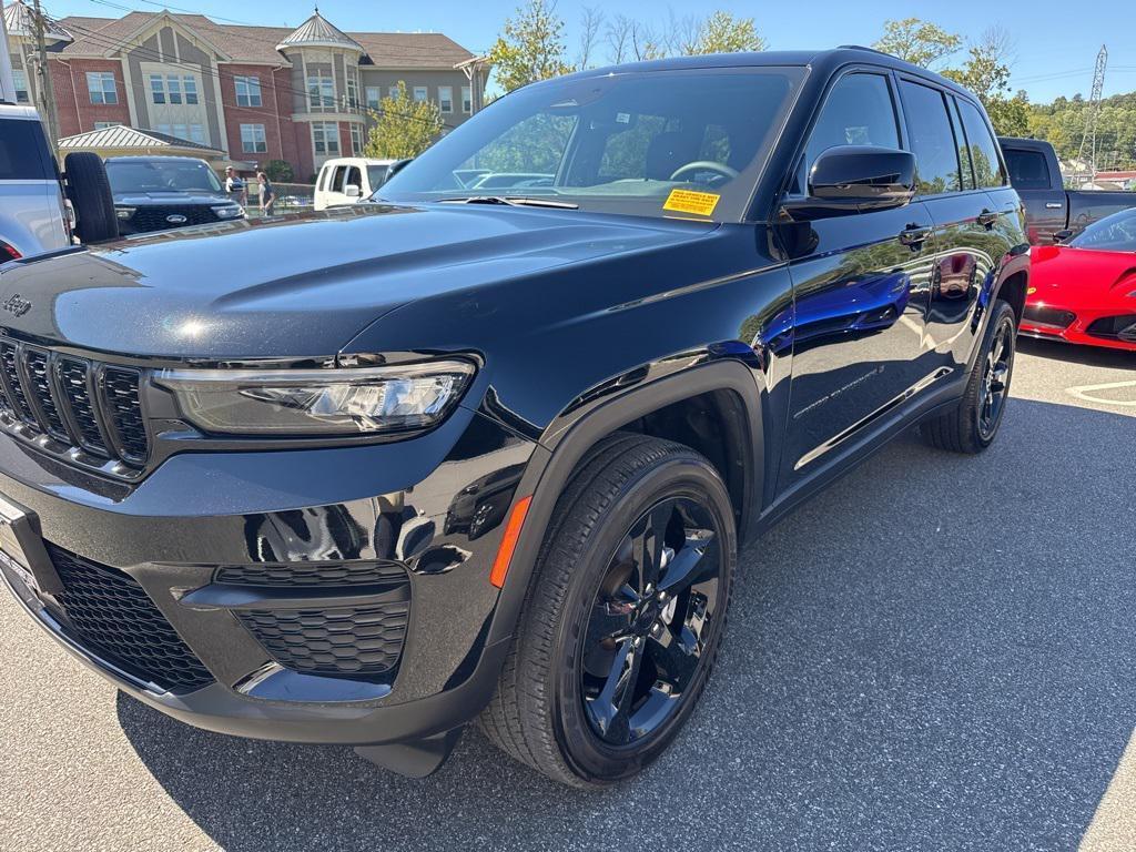 used 2023 Jeep Grand Cherokee car, priced at $35,500