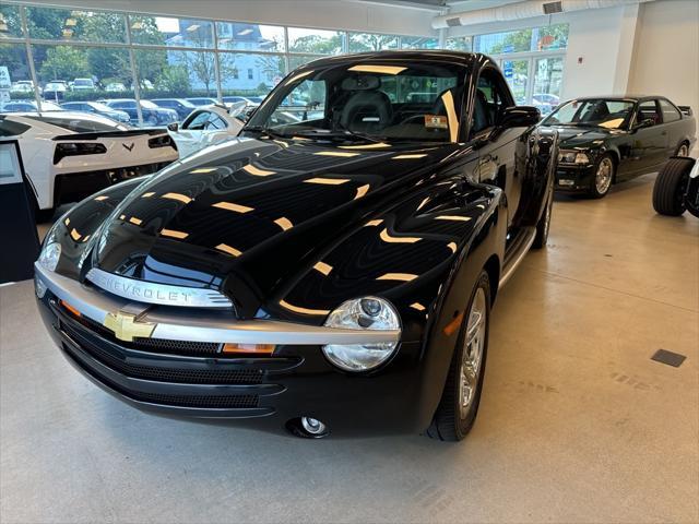 used 2005 Chevrolet SSR car, priced at $24,900