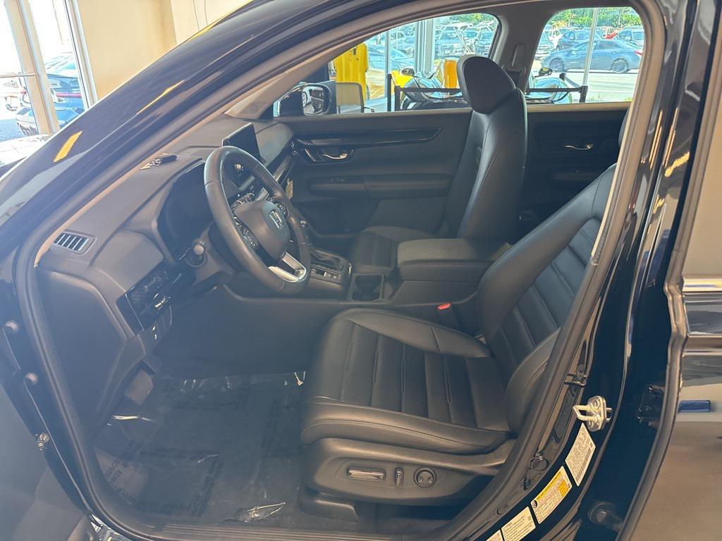 used 2024 Honda CR-V car, priced at $31,900