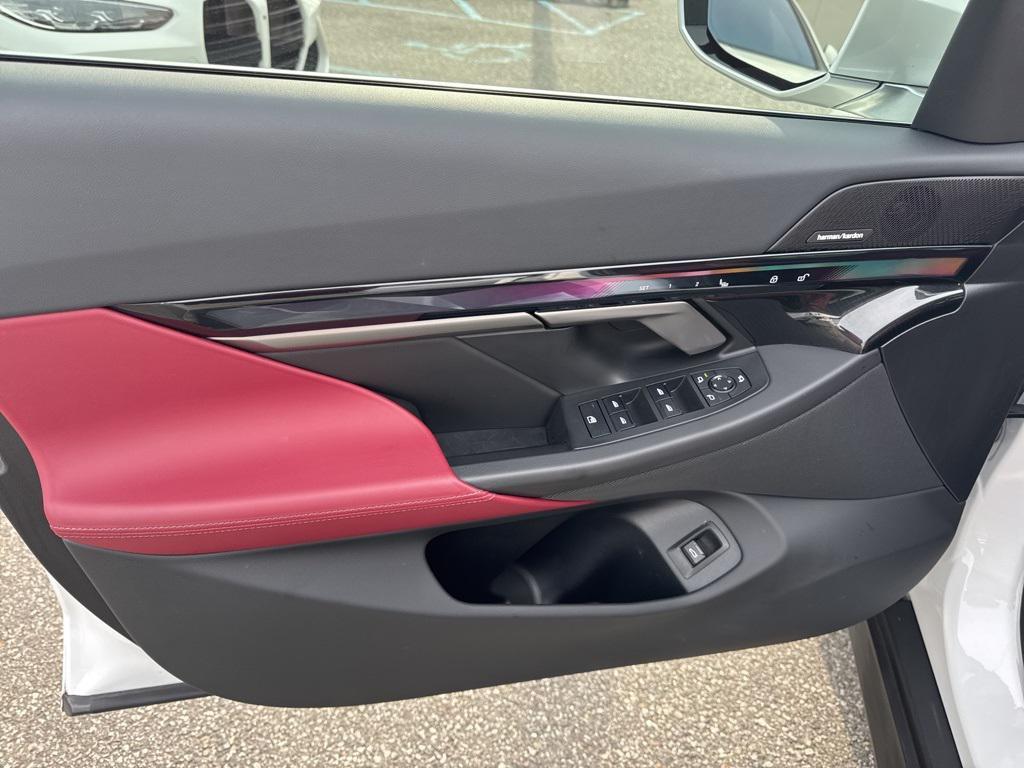 used 2025 BMW 540 car, priced at $51,900