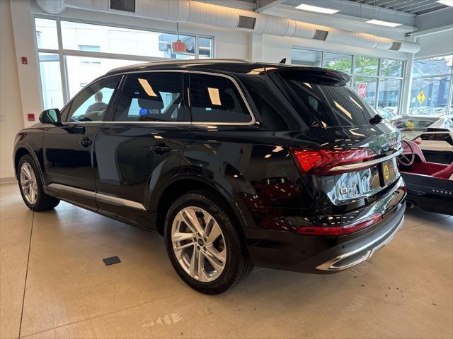 used 2024 Audi Q7 car, priced at $57,900