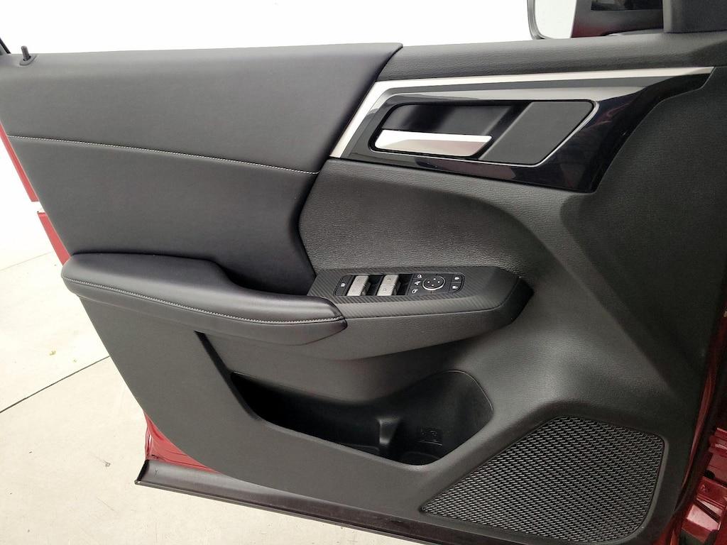 used 2023 Mitsubishi Outlander car, priced at $25,998