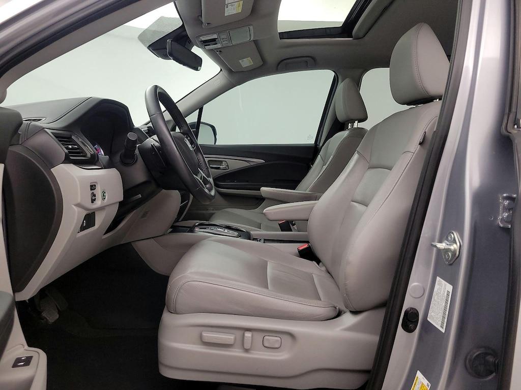 used 2022 Honda Pilot car, priced at $33,998